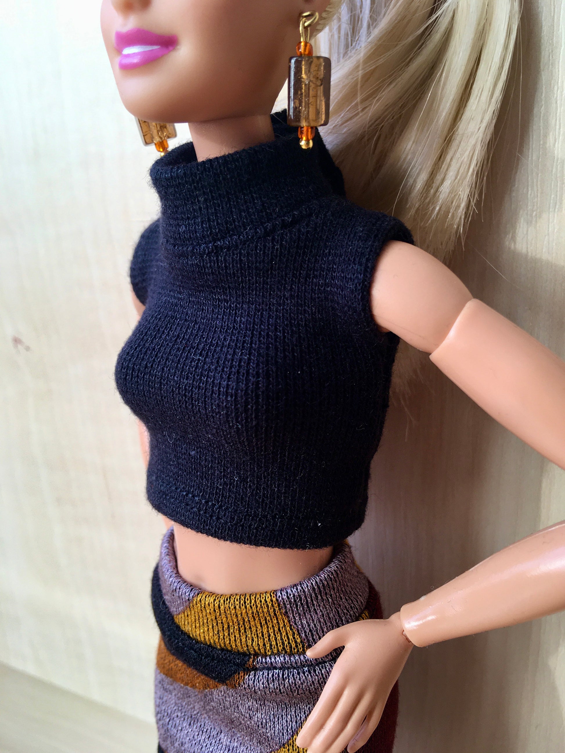 Chic Turtleneck Crop Top for Doll 1/6-scale, 11.5. Inch, many colors - Bouutique.com