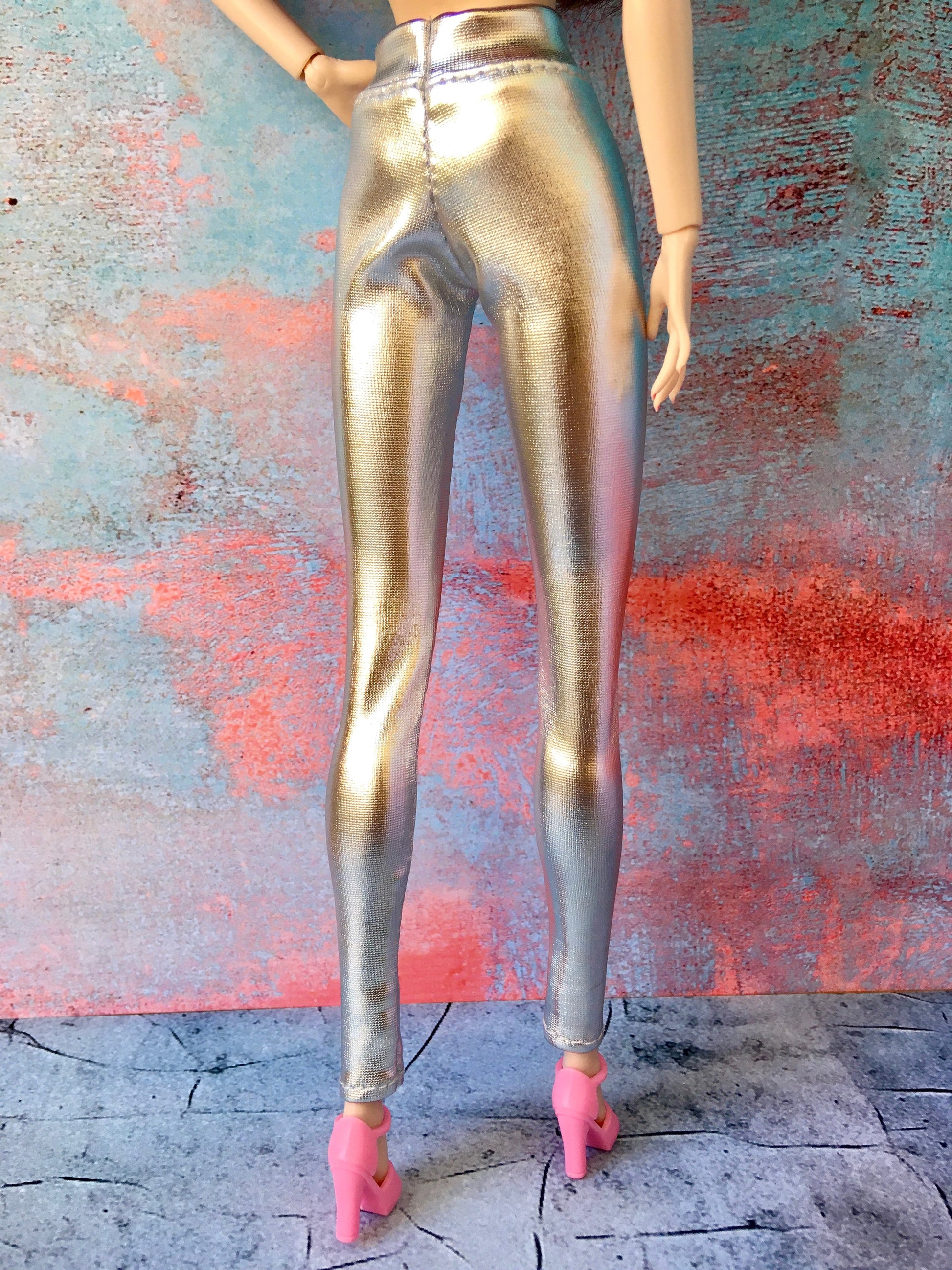 Glimmer Metallic Silver Leggings for Poppy Parker Doll 12 Inch - www.bouutique.com