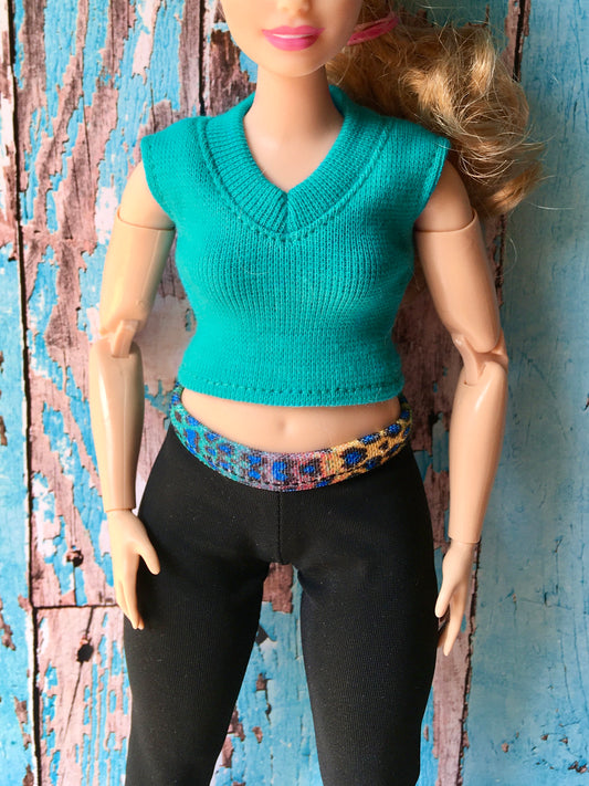 Sleek V-neck Crop Top for Curvy Doll 1/6-scale, 11.25 Inch, many colors - www.bouutique.com