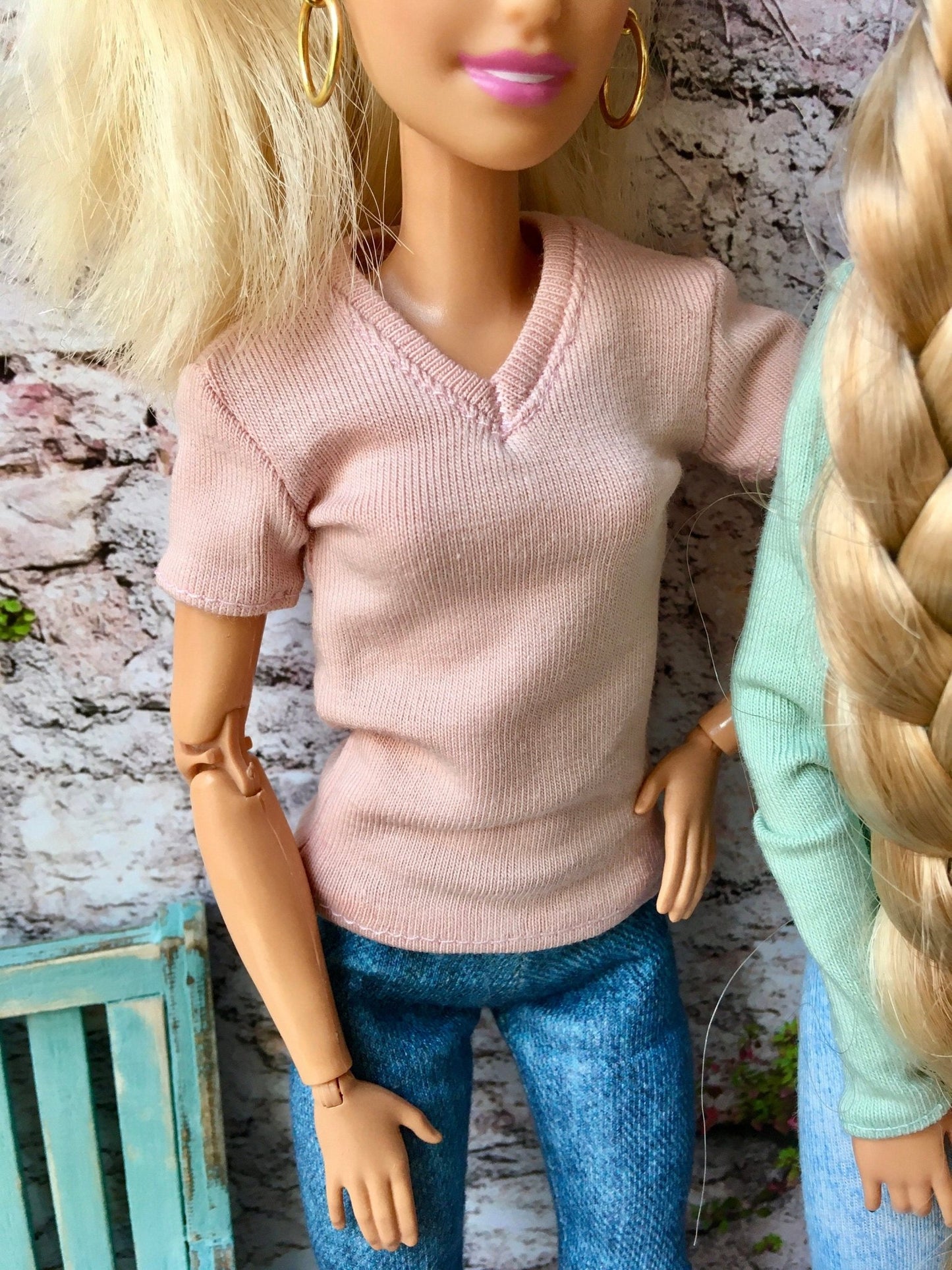 Base V-neck T-shirt for Dolls 1/6-scale, 11.5 Inch, many colors - Bouutique.com