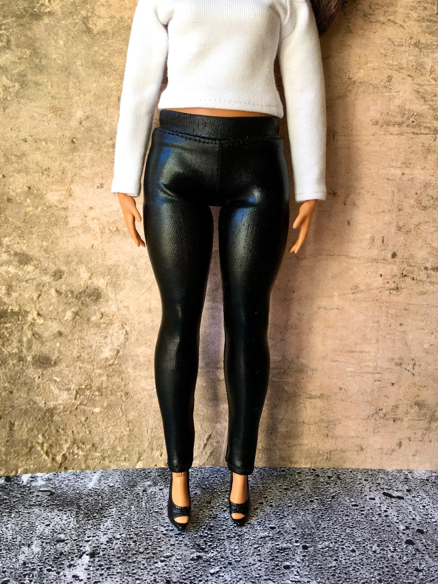 Viper Faux Leather Leggings for Curvy Doll 1/6-scale - Bouutique.com