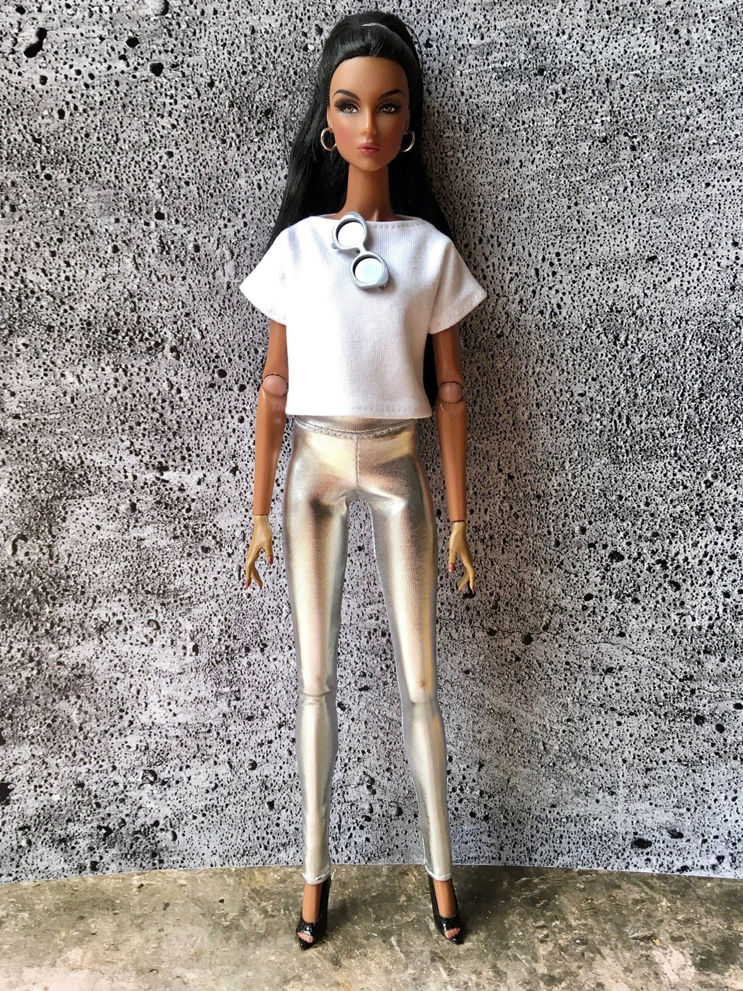 Glimmer Metallic Silver Leggings for NuFace Integrity Toys Doll 12.5" - Bouutique.com