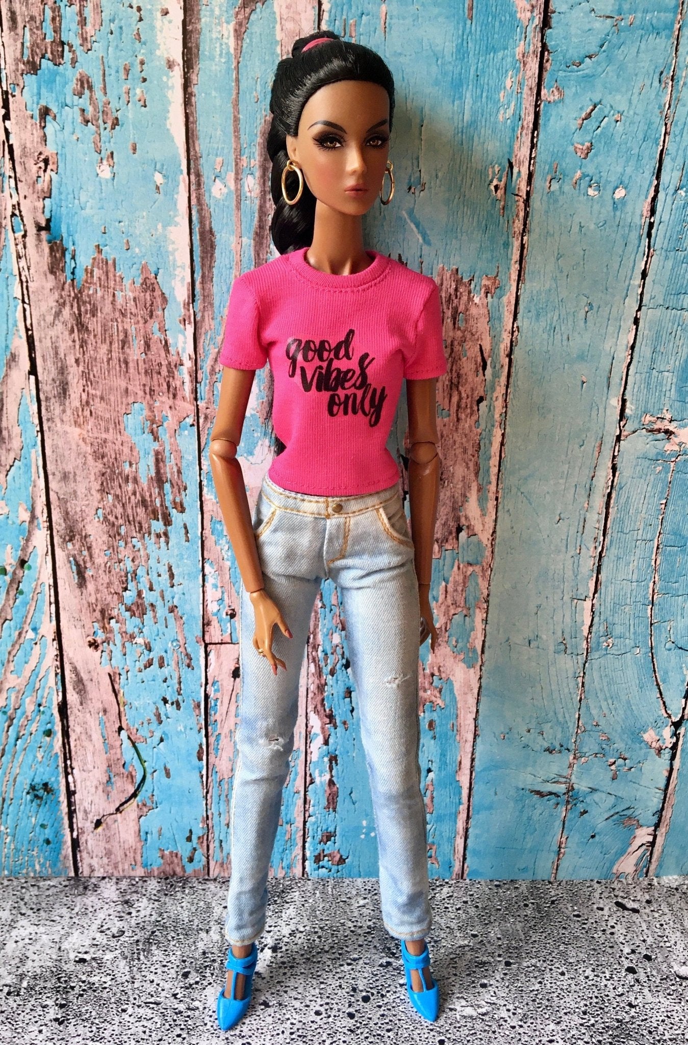 Vital Print T-shirt "good vibes only" Design for NuFace Integrity Toys Doll 12.5" - Bouutique.com